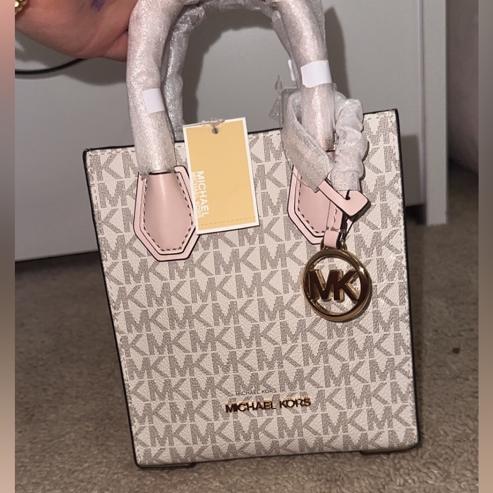 Michael Kors XS NS Shopper Xbody Purse
